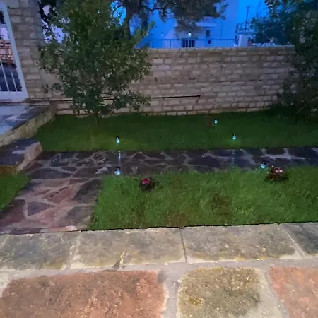 Studios&apartment Niko Luka Apartment *