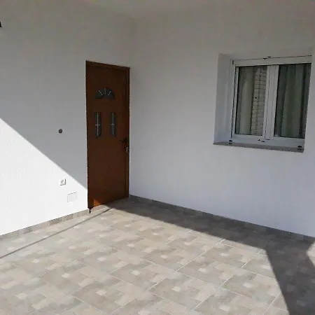 Apartment Studios&apartment Niko Luka