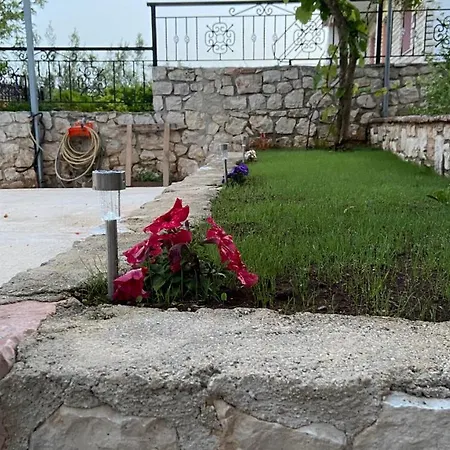 Studios&apartment Niko Luka شقة *