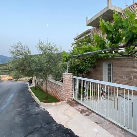 Studios&apartment Niko Luka Apartman Ksamil