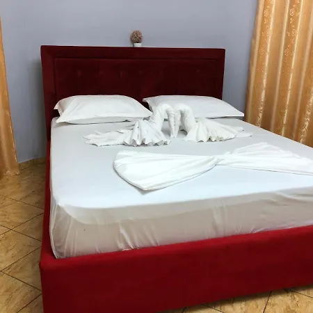 Studios&apartment Niko Luka 公寓