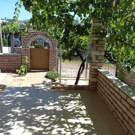 Studios&apartment Niko Luka كساميل